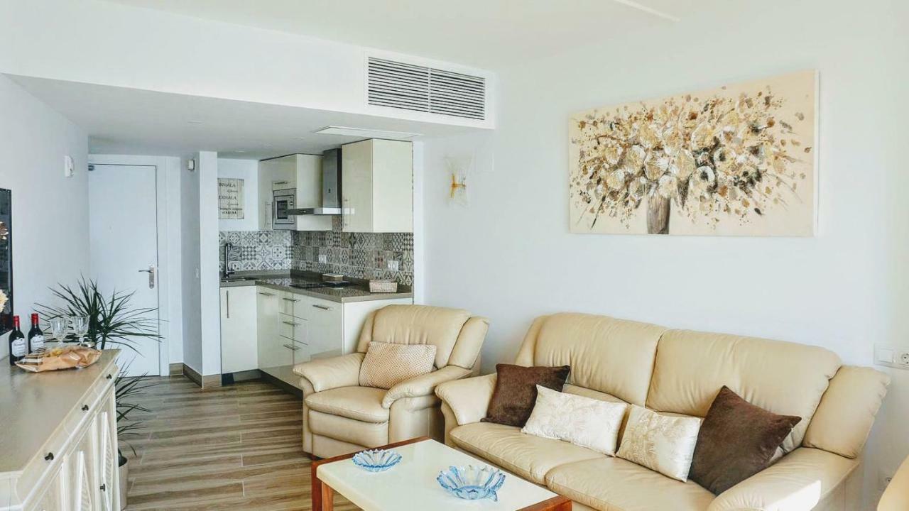 Beachfront Apartment In Fuengirola With Sea Views Exterior foto